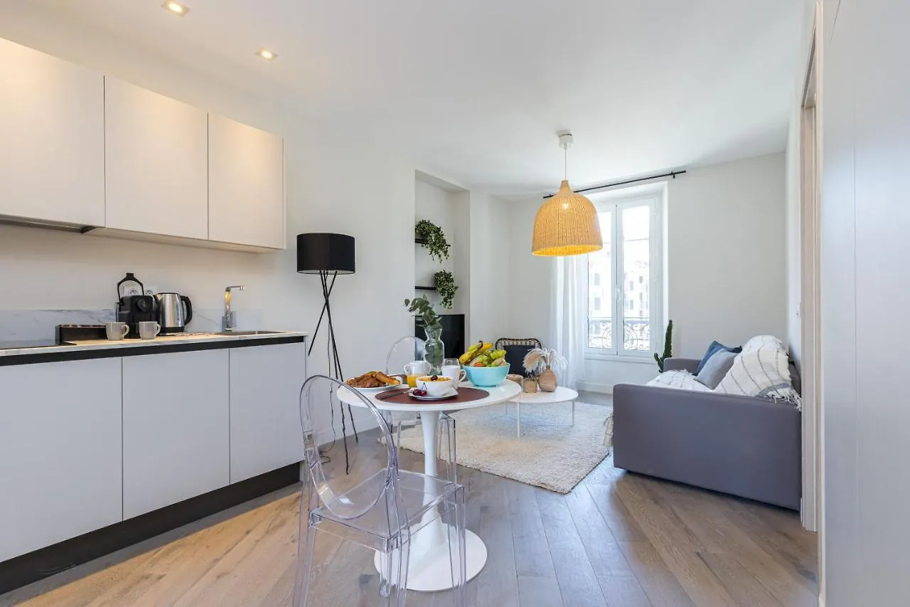 Bavastro - The Port - New Apartment 2 Rooms 0*, Nice France
