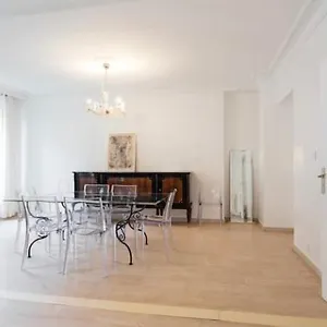 Big White Apartment